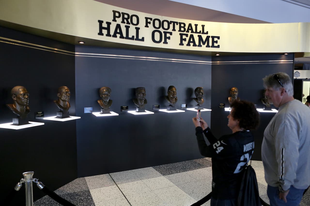 La fiesta ya empezó en San Francisco con motivo del Super Bowl 50, la gente se divierte en el NFL Experience, entre otras atracciones, he aquí las mejores imágenes.