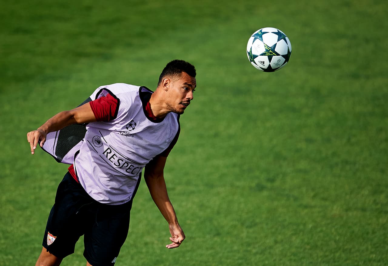 Kolo ha hecho parte de las selecciones juveniles de su país en Sub-17 (subcampeón en 2008) y Sub-19 (campeón en 2010) y es una de las grandes promesas de Francia.