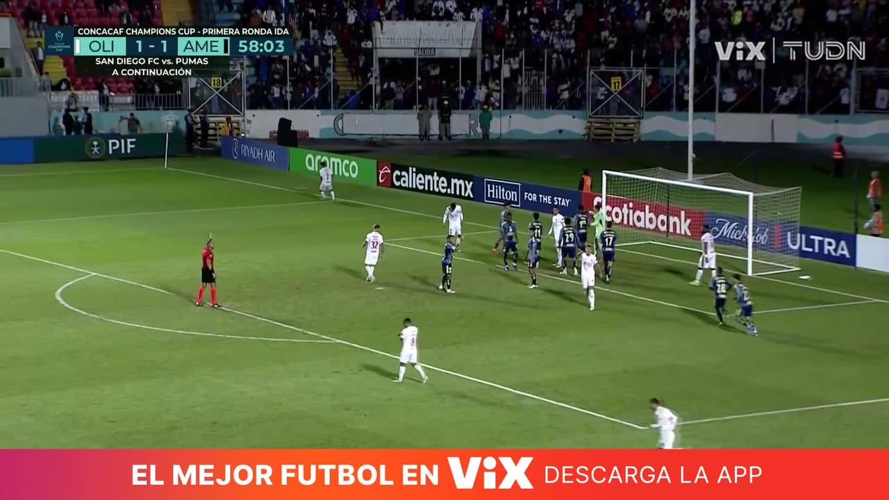 ¡Atajadón de Malagón y evita el segundo gol de Olimpia!