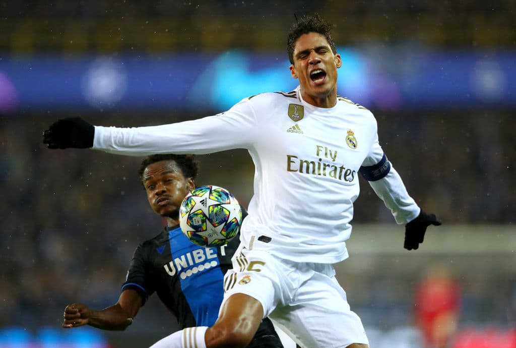 Varane evita hablar de renovación con el Real Madrid