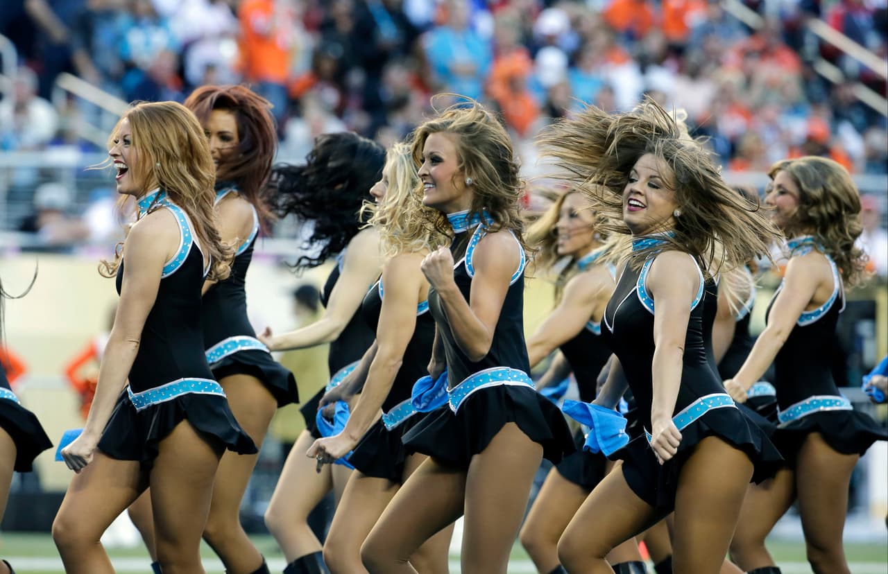 Ellas llenaron de belleza y diversión el emparrillado del Levi´s Stadium, checa las mejores imágenes de estas dulzuras.