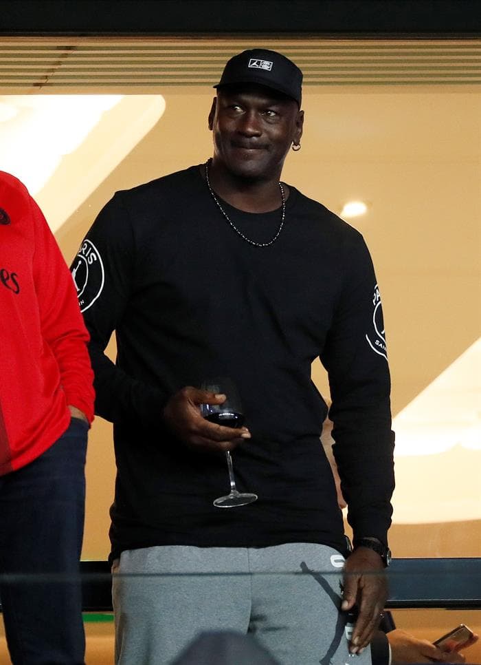 Así fue como disfrutó Michael Jordan del dominio de París Saint-Germain en la Liga de Francia.
