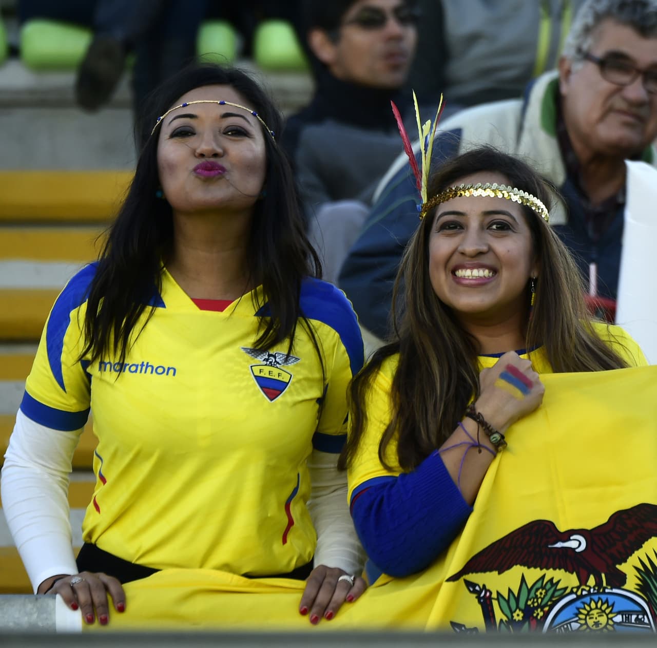 Disfruta de las bellas aficionadas que se hicieron presentes en el arranque de la segunda jornada de la Copa América