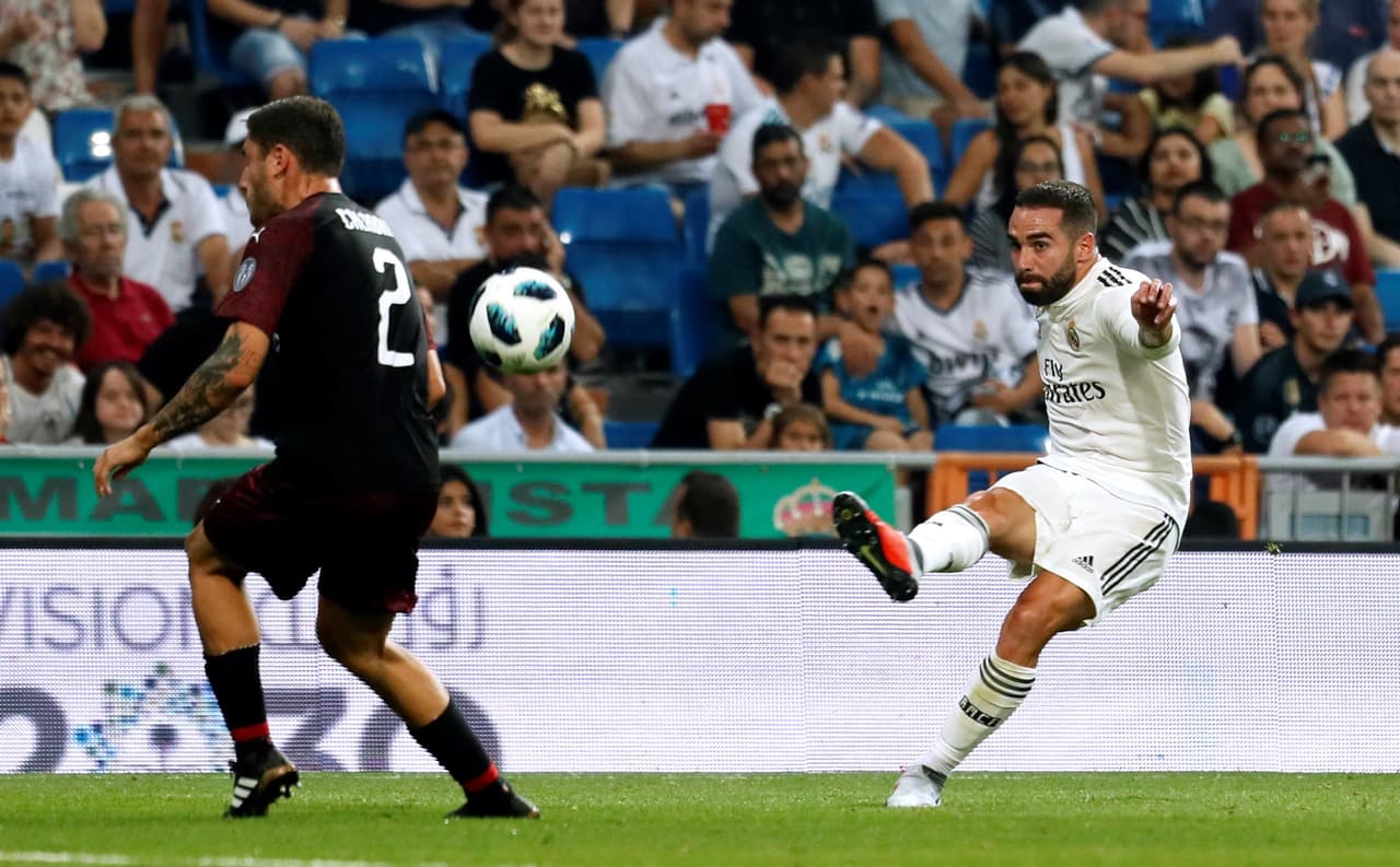 Dani Carvajal (derecha) fue otro de los titulares con el Real Madrid en el último juego de pretemporada.