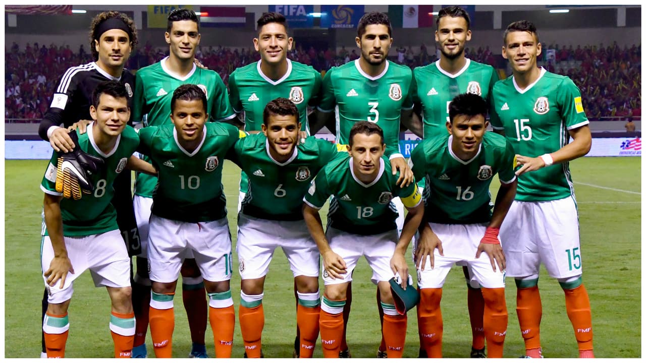 Juan Carlos Osorio usó su 4-3-3 predilecto para tener el balón y llevar la iniciativa.