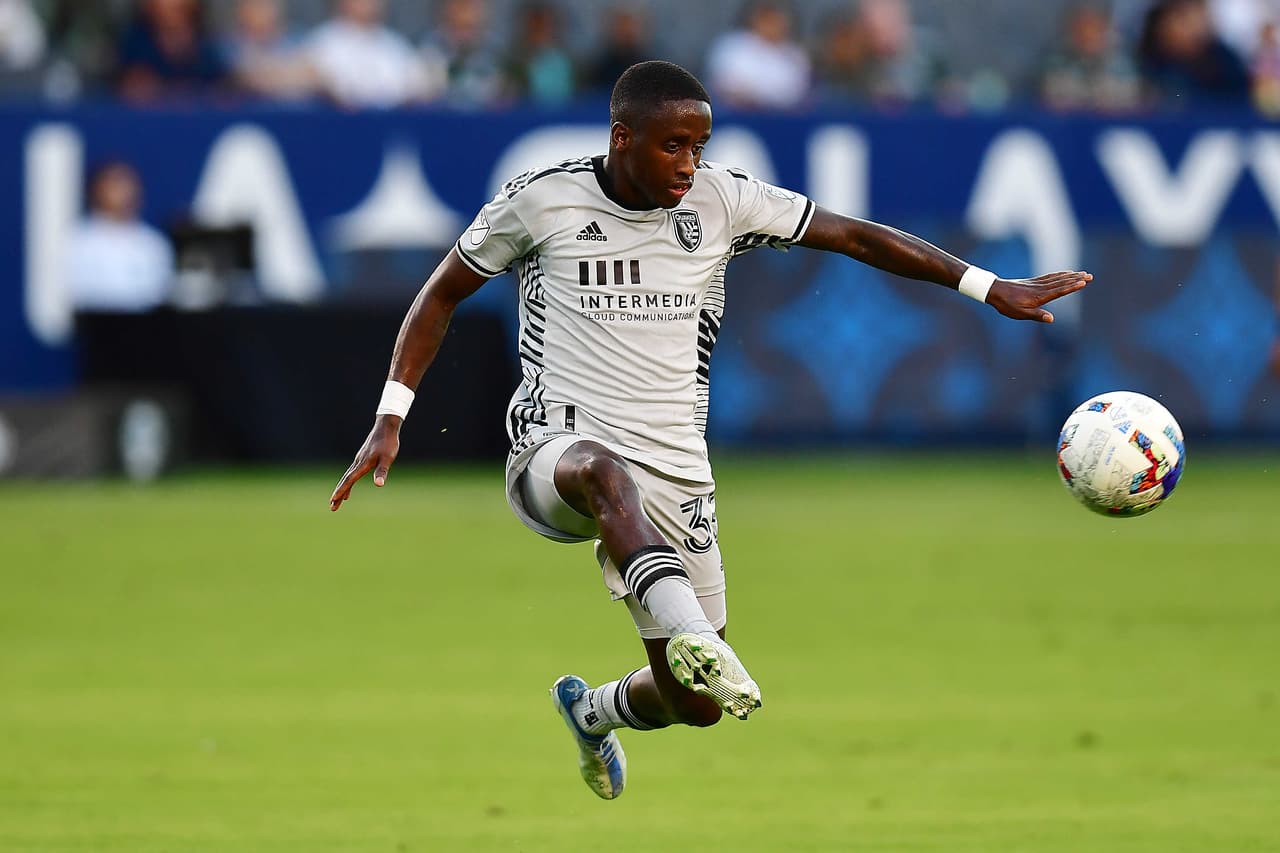 Mediocampista - JAMIRO MONTEIRO (San Jose Earthquakes)
<br>