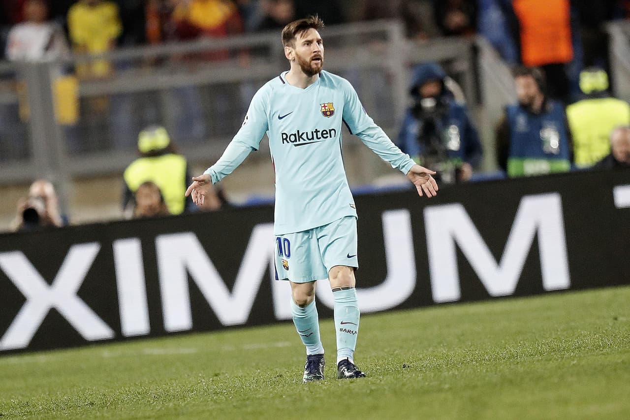 Para muchos analistas este ha sido uno de los peores –sino el peor– partido de Lionel Messi con el F.C. Barcelona, que también tuvo una jornada para el olvido. El crack argentino se robó la atención al no poder liderar a su equipo. Frustrado, con rabia, triste, así fue el rostro de 'La Pulga' en el Olímpico de Roma.