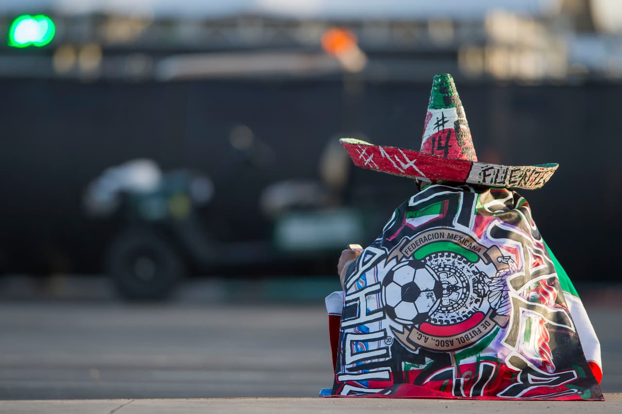 Aunque solitario, todo su atuendo estaba acorde a la ocasión. Uno de los mejores.