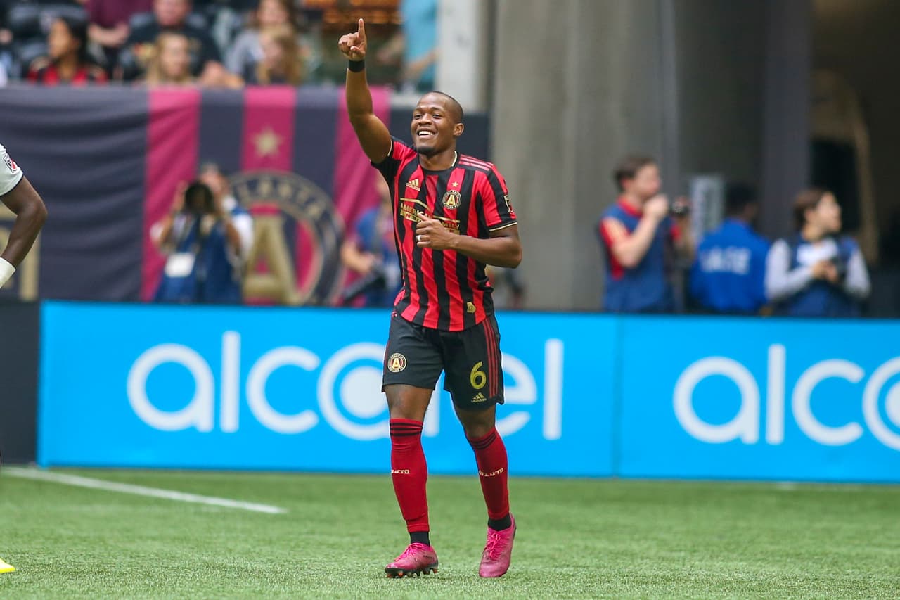 Volante del Team USA campeón de MLS con Tata y de Copa con De Boer en Atlanta se marcharía al Crew