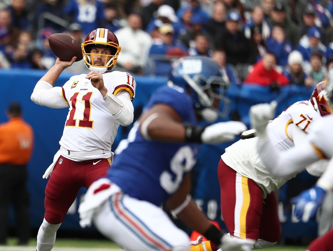 Alex Smith, mariscal de campo de los Washington Redskins quedó fuera de la temporada 2018-2019 por doble fractura de tibia y peroné en la pierna derecha.