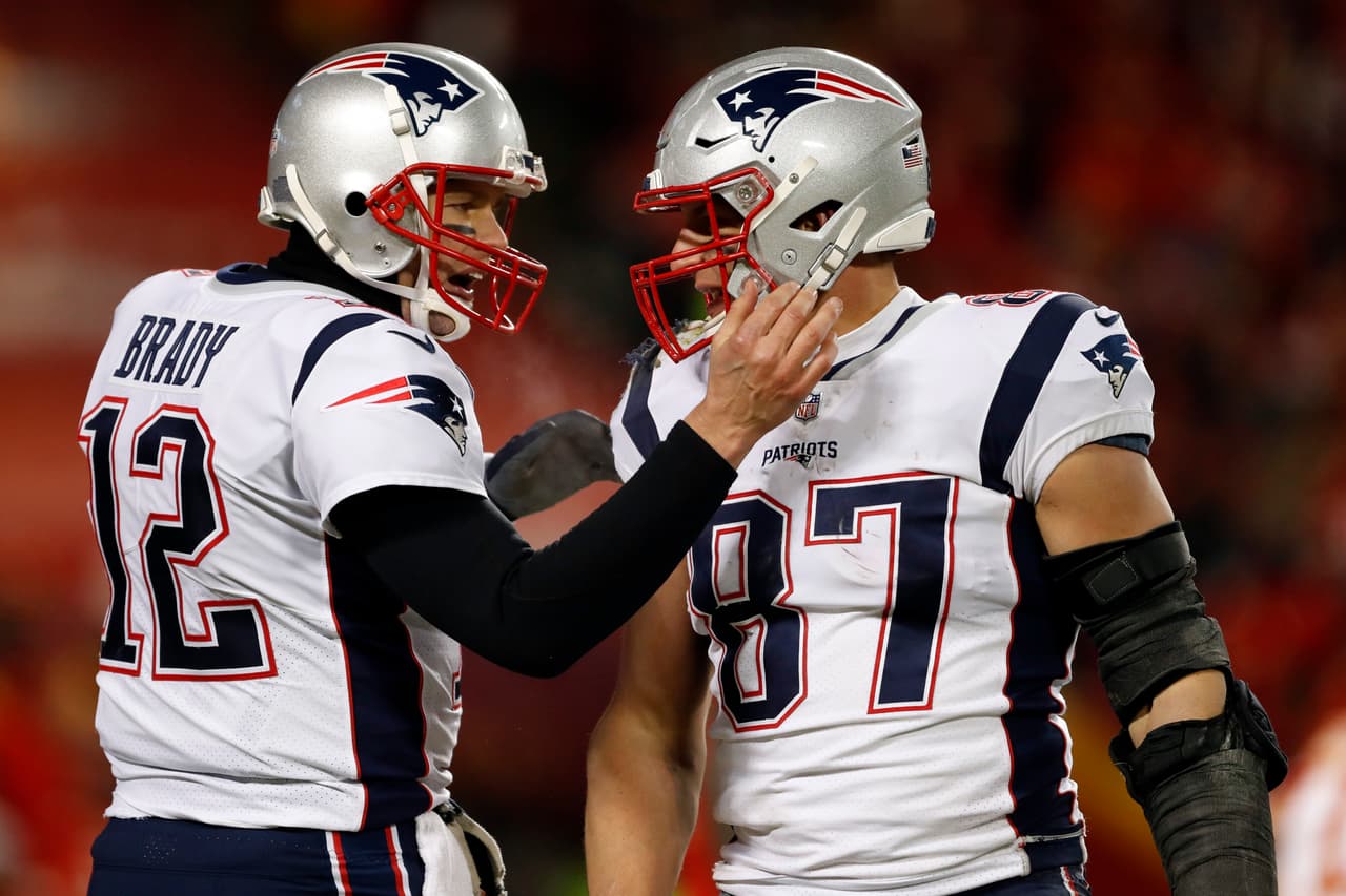 La dupla más explosiva del futbol americano en los últimos 20 años: Tom Brady y Rob Gronkowski, dos jugadores de época en la NFL.