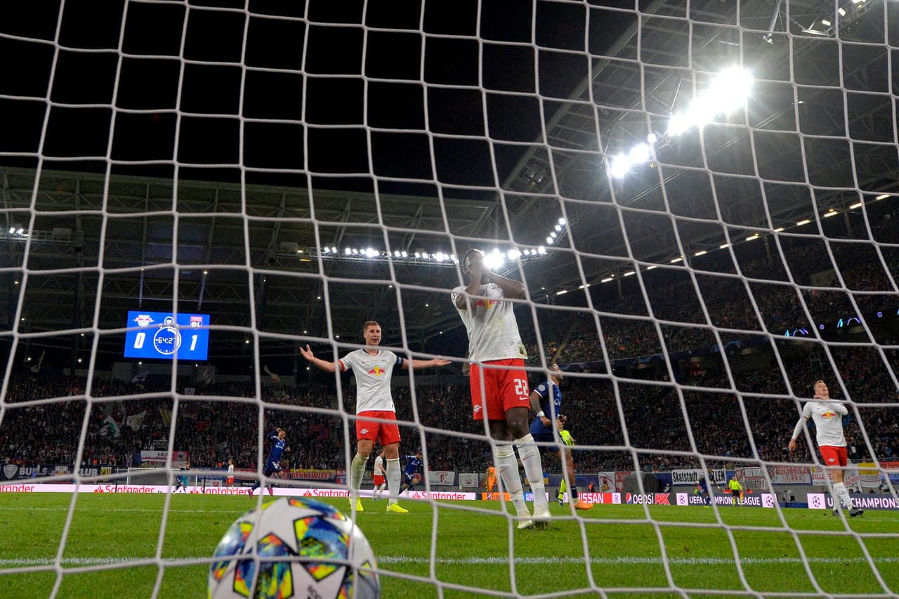 Lille 0-2 Lyon. Memphis y Terrier marcaron para el triunfo de los franceses.