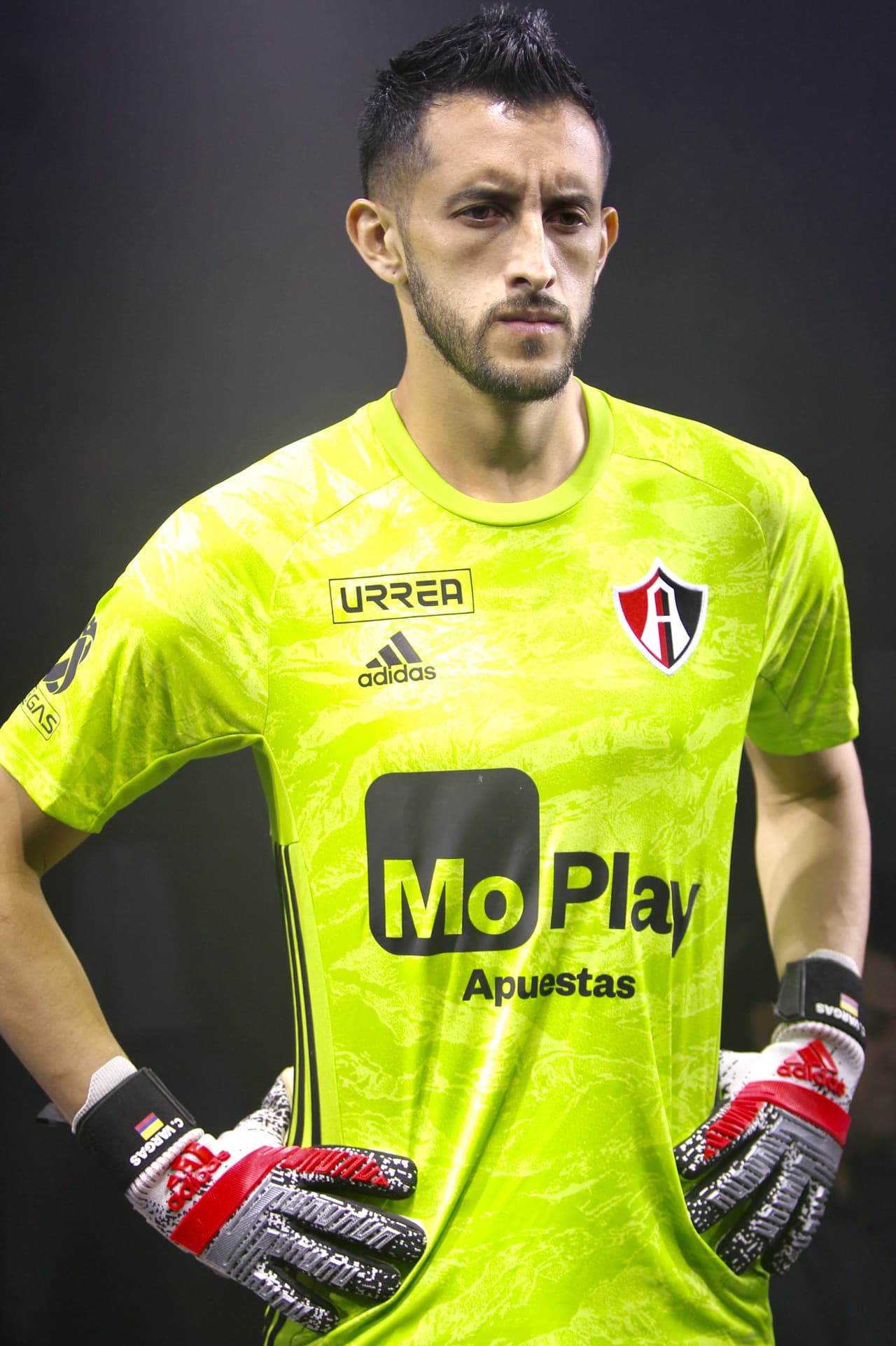 Tras varias temporadas buenas con el Cali, Atlas ha apostado por el colombiano Camilo Vargas para proteger su arco.