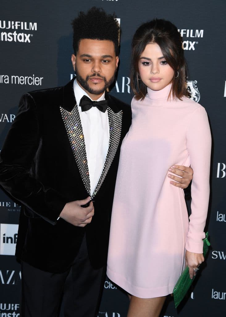 La última relación de alto perfil de Gomez fue con ‘The Weeknd’, de quien se separó en octubre de 2017, tras 10 meses de noviazgo.