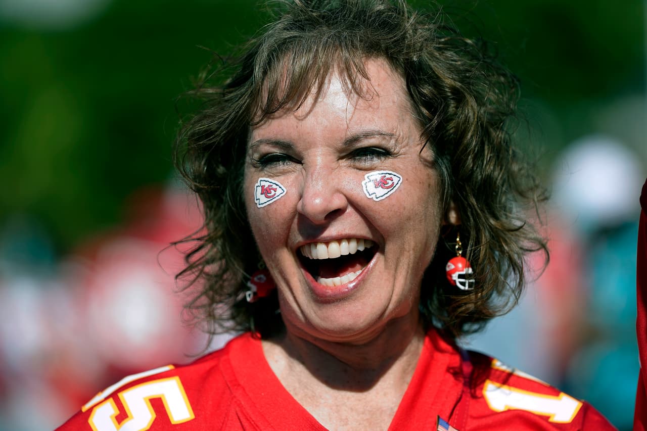 Así se vive el color en el Hard Rock Stadium de Florida previo al partido entre San Francisco 49ers y Kansas City Chiefs.