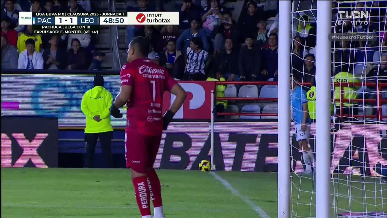 ¡TIRO ATAJADO! disparo por John Kennedy.