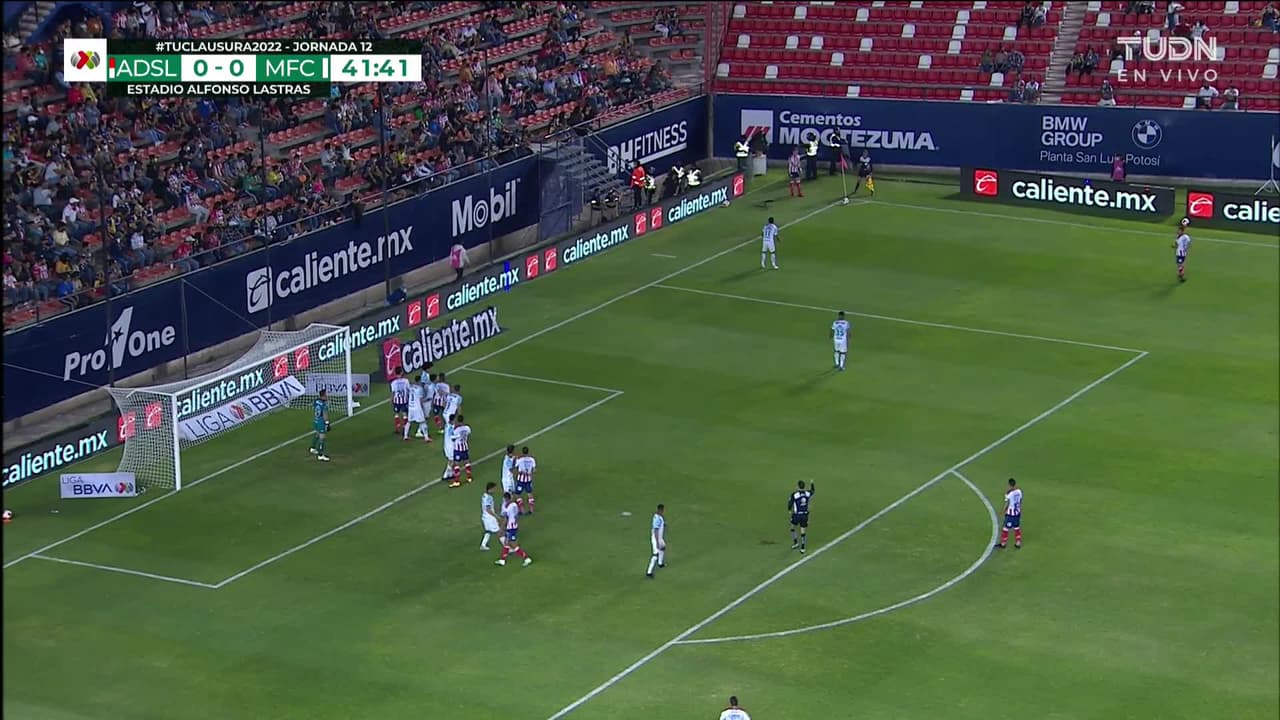 ¡TIRO ATAJADO! disparo por Javier Güémez.