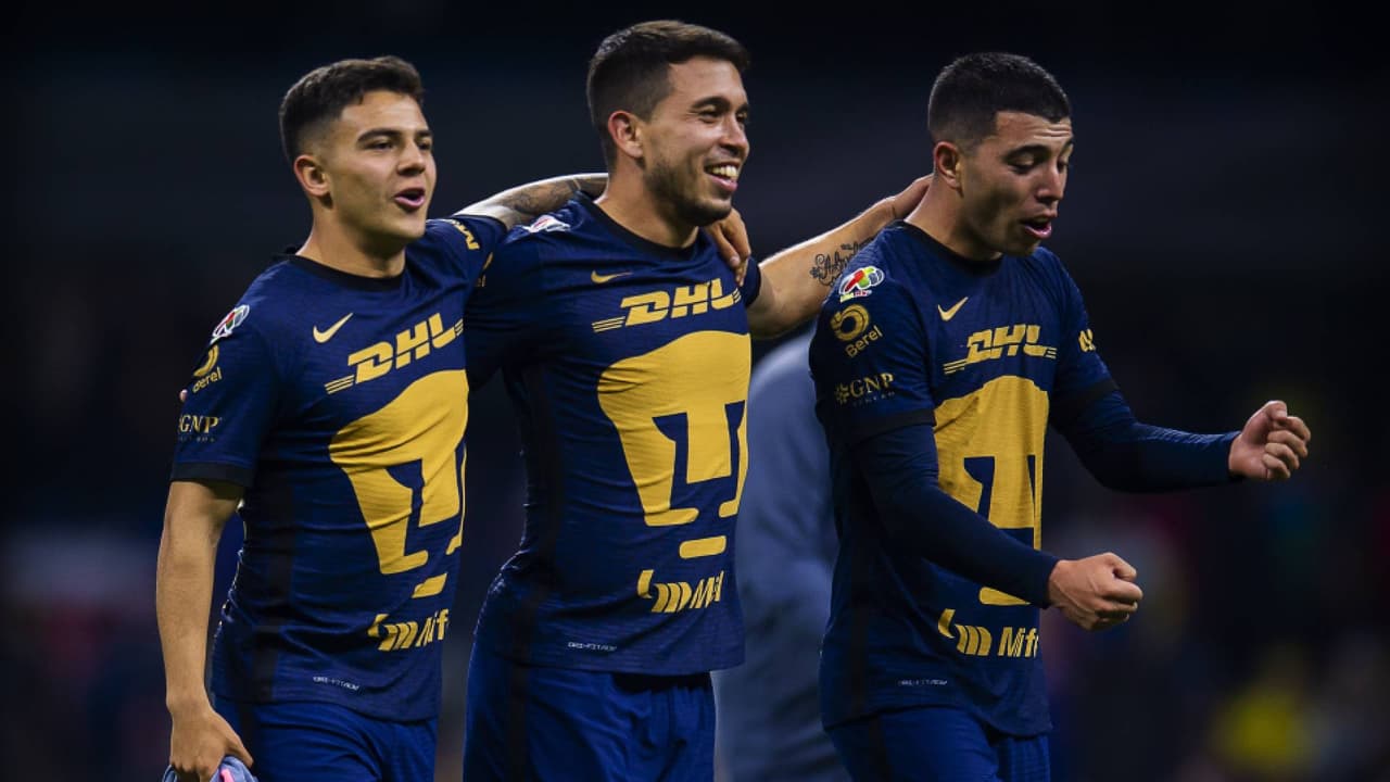 Pumas celebra eliminación del América