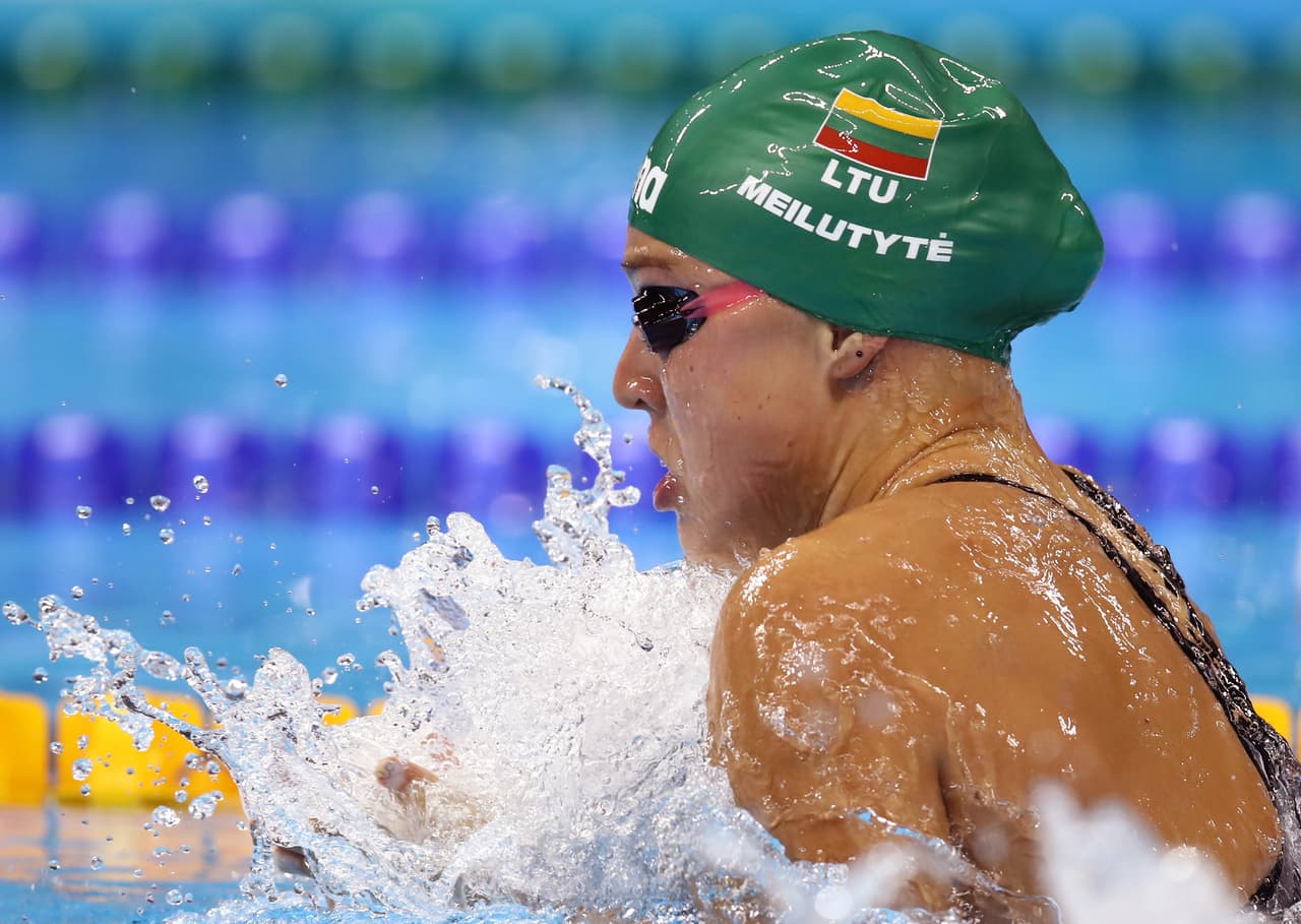 Campeona olímpica de natación que sufre depresión se retira a los 22 años