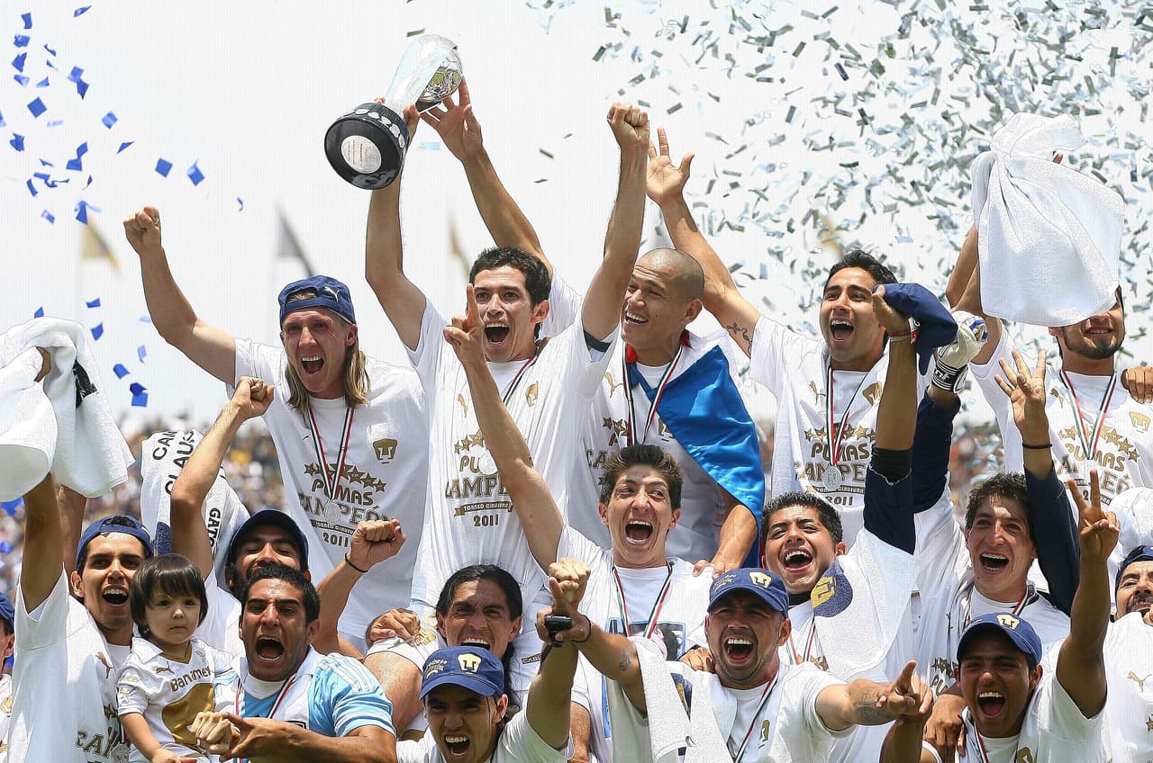 Los aficionados anhelan aquellos gloriosos momentos donde Guillermo Vázquez comandó la séptima conquista de la Liga MX.