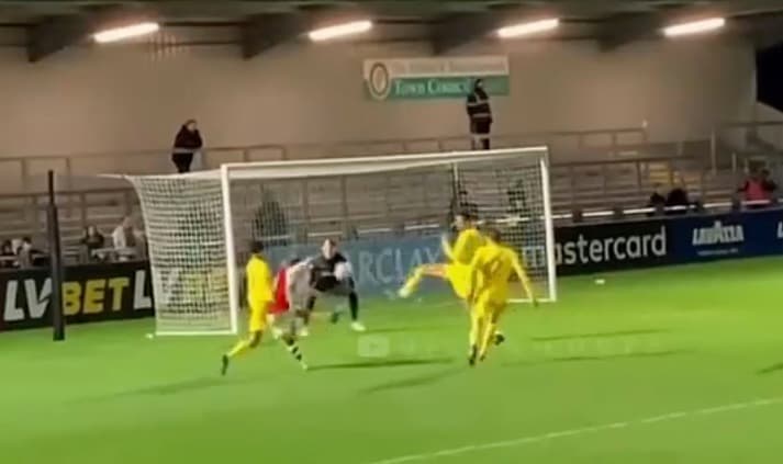 Marcelo Flores vuelve a hacer un gol en inferiores del Arsenal