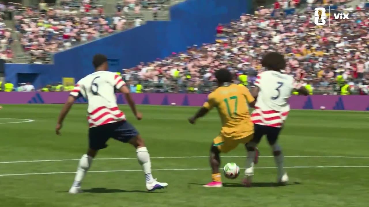 ¡Australia sigue luchando pero el gol se le niega!