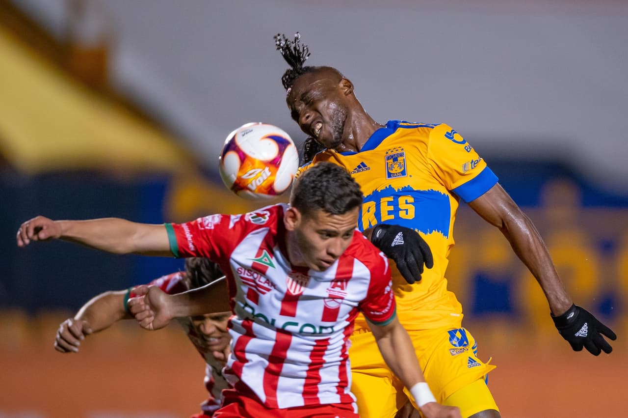 Tigres decide guardar jugadores para el Mundial de Clubes y terminan empatando 1-1 en casa frente al Necaxa.
