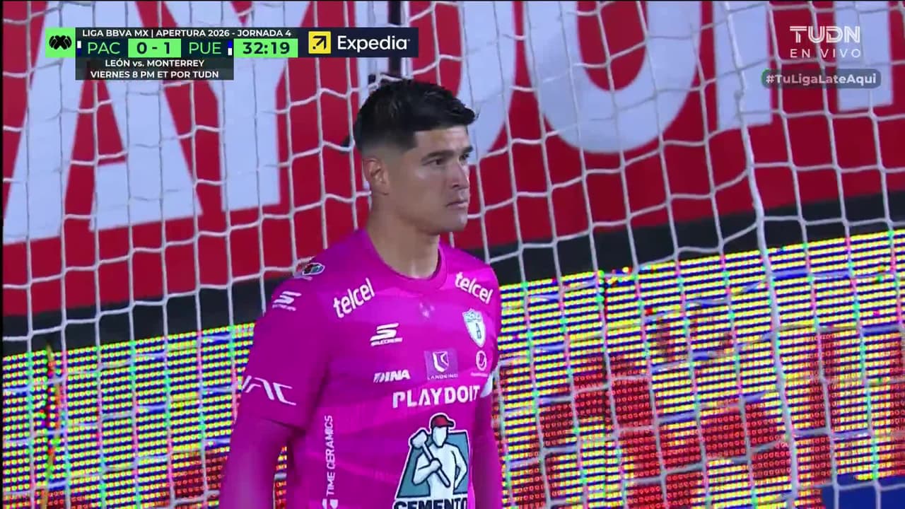 ¡GOL!  anota para Puebla. Kevin Velasco