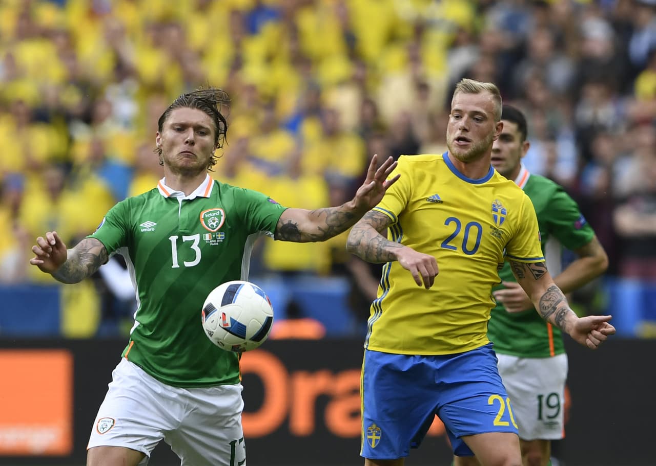 En el segundo juego de la jornada Irlanda y Suecia repartieron puntos en un partido vibrante y con llegadas para los dos equipo.