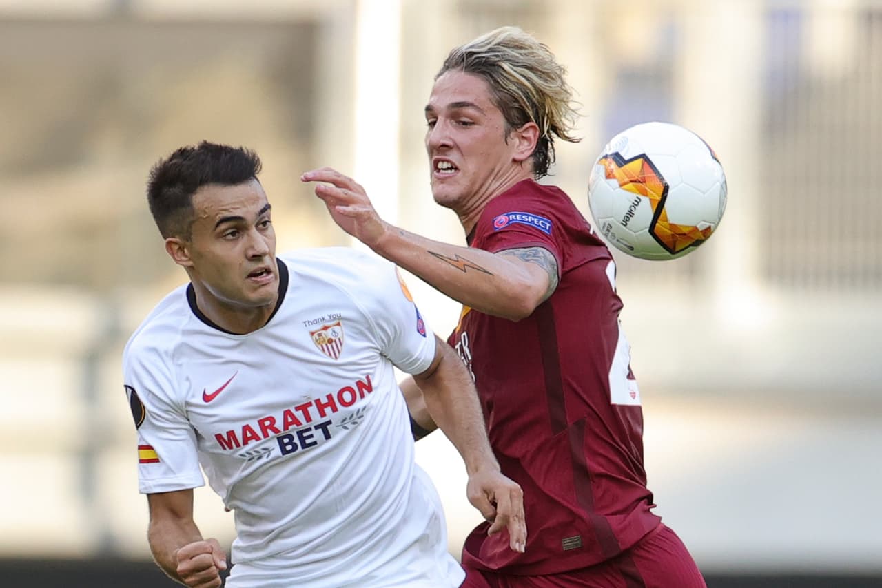 Sevilla dominaba las acciones y el conjunto italiano lucía revolucionado e impreciso.