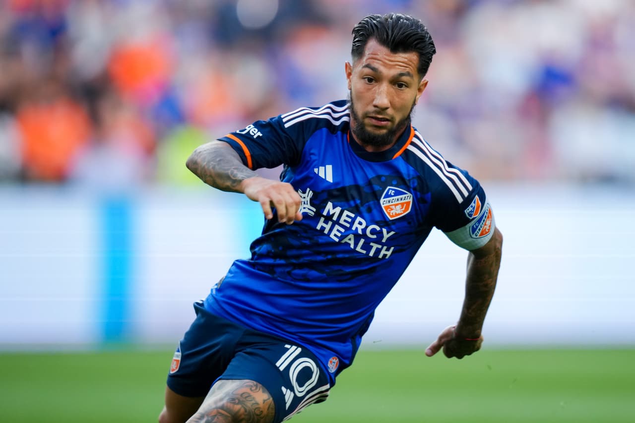 Mediocampista: LUCIANO ACOSTA (FC Cincinnati)