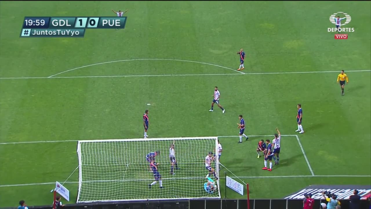 Autogol Brayan Angulo (Chivas 1-0 Puebla)