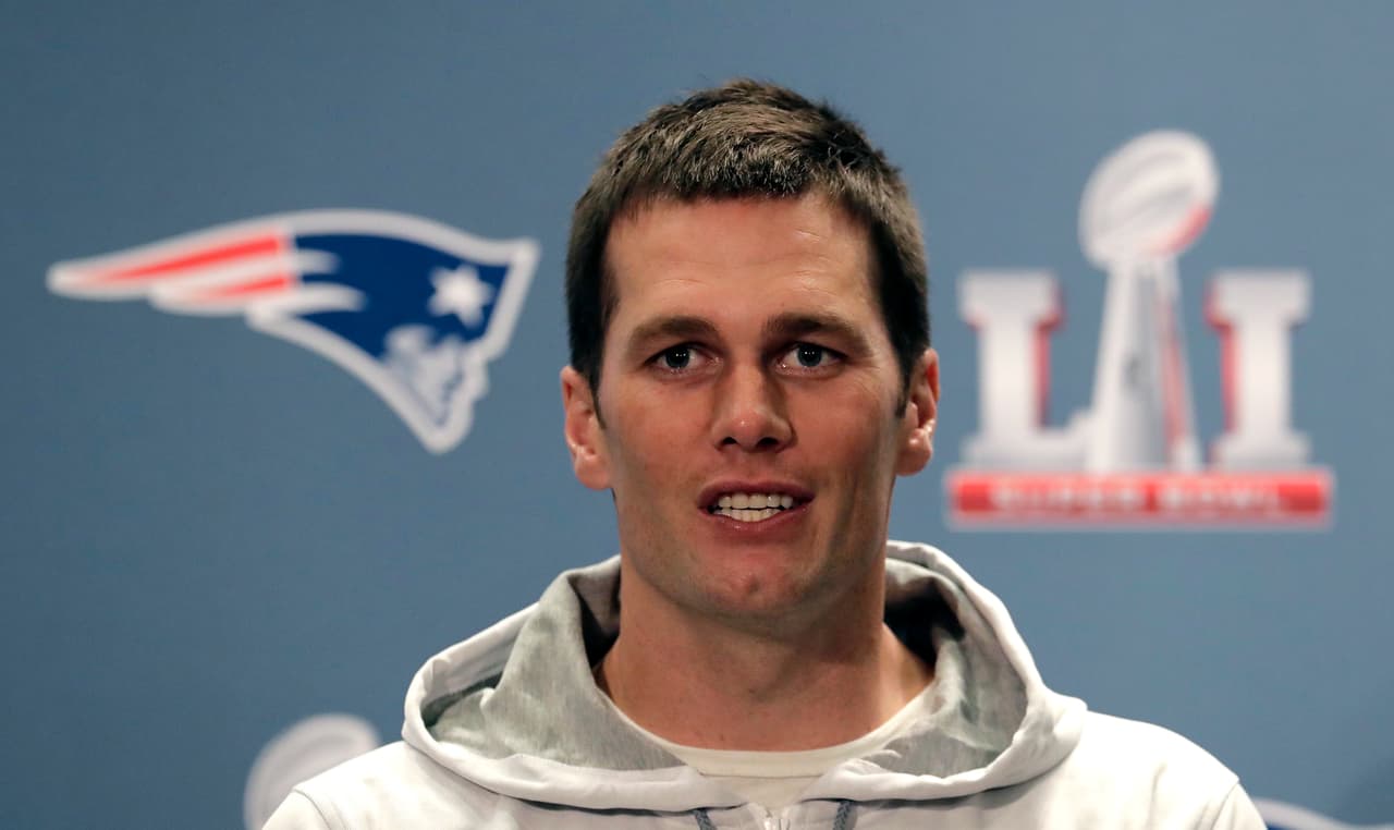 Brady, legendario mariscal de los Patriotas de Nueva Inglaterra, dos veces ganador del premio al más valioso quedó segundo en la votación de este año.