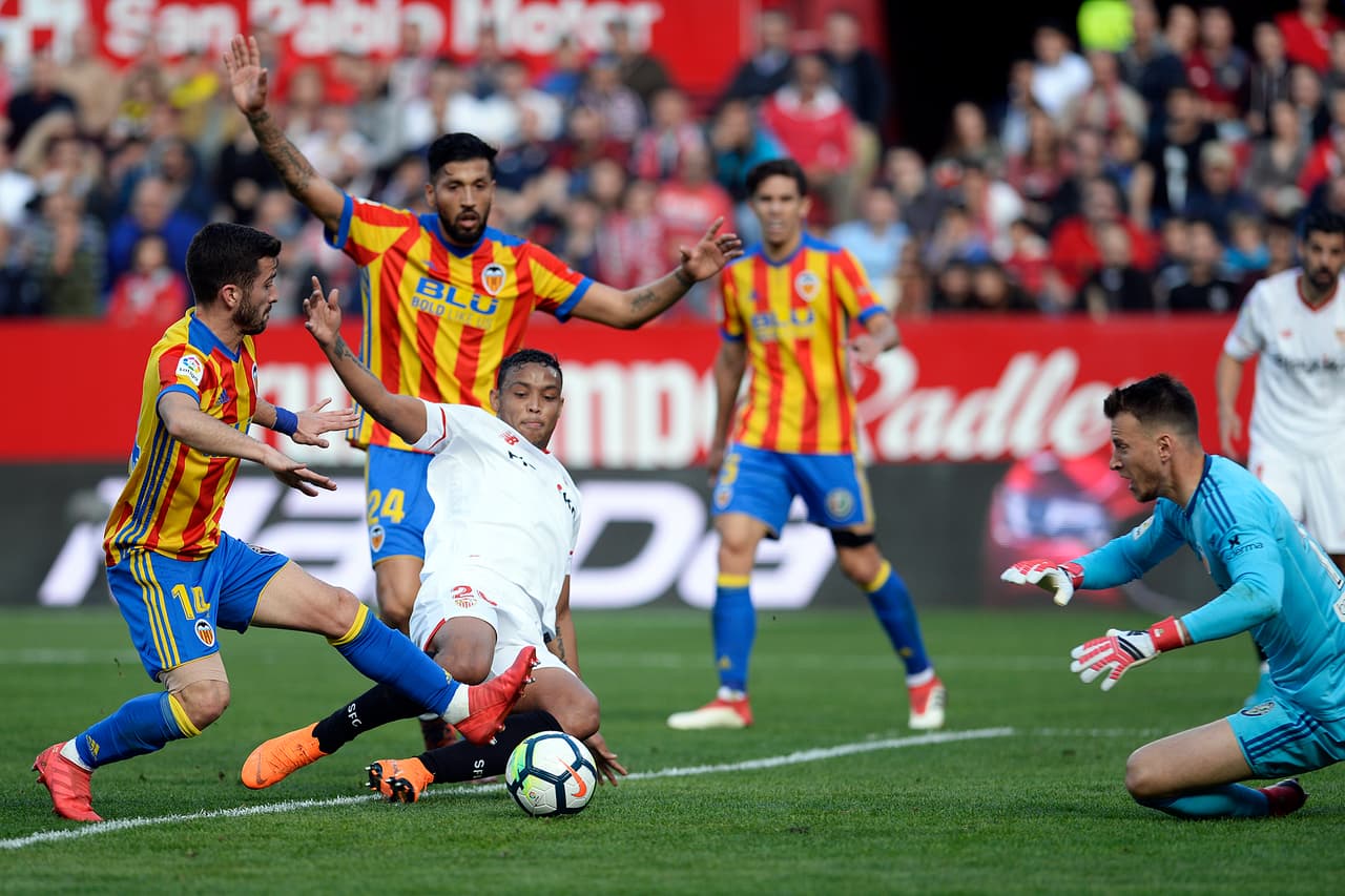 Sevilla, que tendrá esta semana que visitar al Manchester United por Champions, no fue efectivo en el arco de Neto.