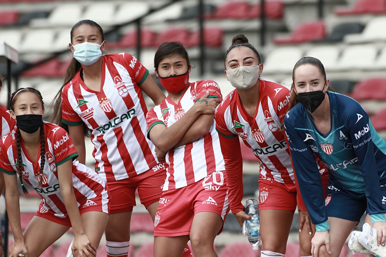 Jugadoras del Necaxa.