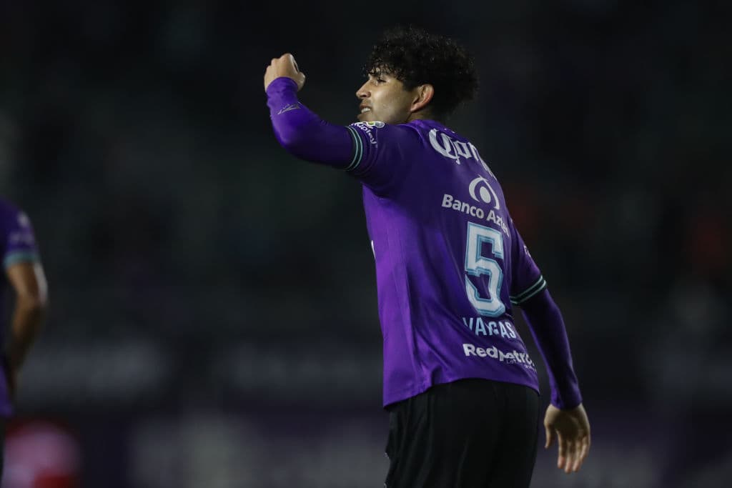 Aristeguieta (28’) y Carlos Vargas (31’) adelantaron a los locales. Juan Delgado (43’) y Zendejas (64’) emparejaron los cartones. A los 71’ apareció Camilo Sanvezzo para convertir por la pena máxima. La J2 del Guard1anes 2021 Mazatlán visitará a los Pumas y Necaxa recibirá al San Luis.