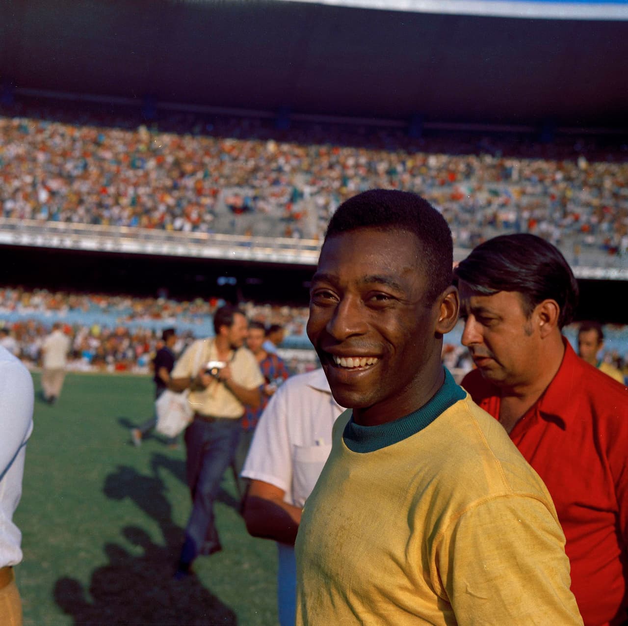 3. Pelé (Brasil) - 767 goles.