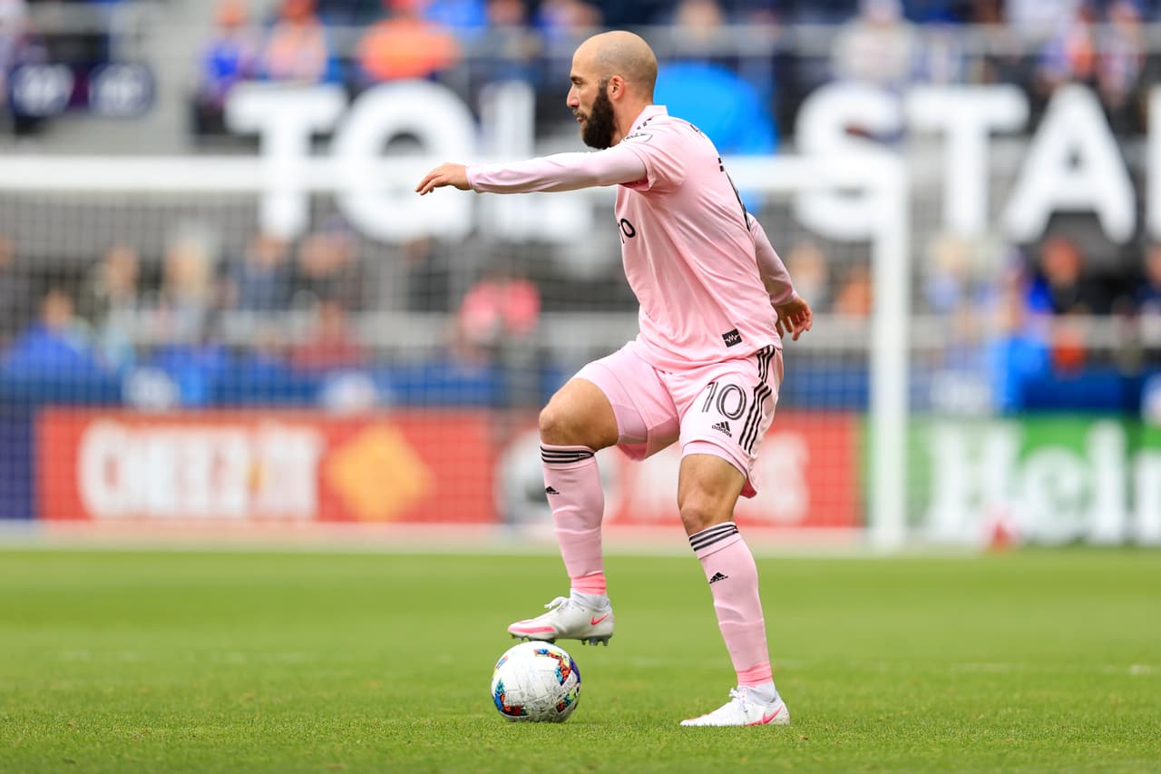 ¿Retiro? Gonzalo Higuaín lo desmiente y quiere finalizar su contrato