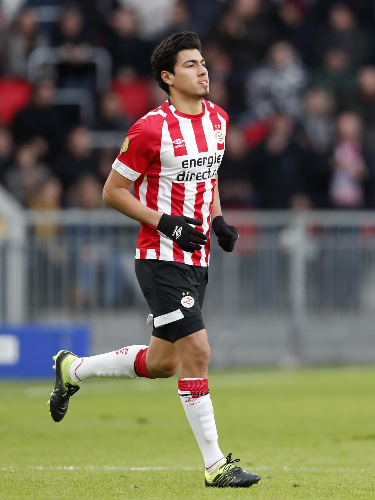 Erick Gutierrez: el PSV llega a esta jornada después de dos empate sen la Eredivisie y a cedido terreno en el liderato. El Guti no jugó en el útimo partido y sería opción para este sábado ante Feyenoord.