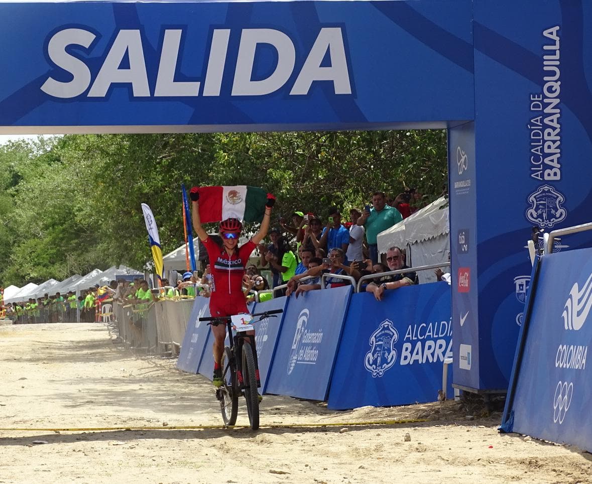 Daniela Campuzano respondió a su favoritismo y también ganó el oro en el ciclomontañismo femenil.