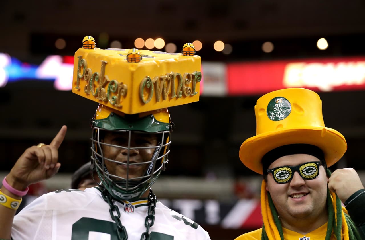 La belleza de las porristas, la alegría de los fanáticos, el colorido de las presentaciones y hasta la presencia de algunas celebridades le dieron el ingrediente perfecto a la fiesta del fútbol americano de NFL fuera de la competencia en la definición de los equipos, Atlanta Falcons y New England Patriots, que estarán en el Super Bowl.