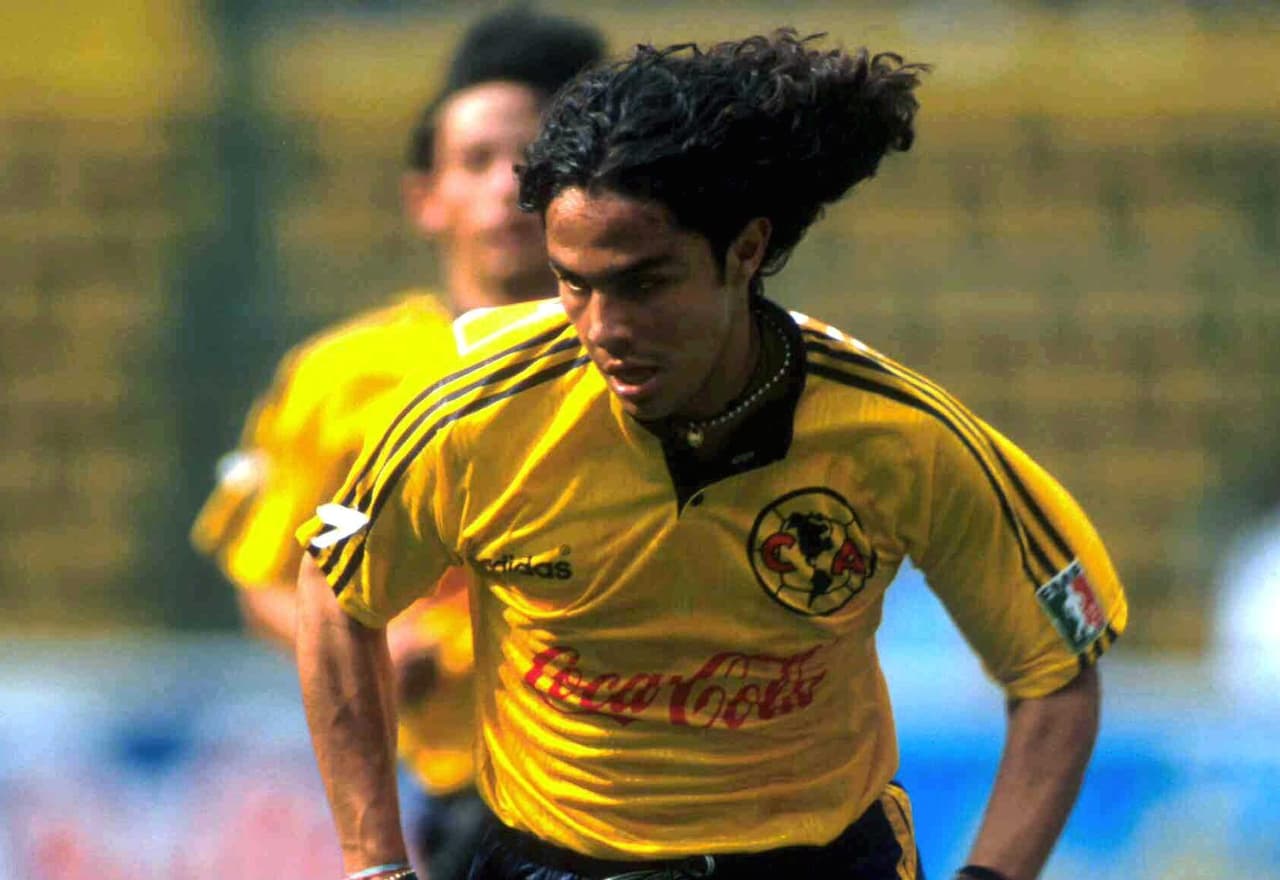 Luna llegó al América y con las 'Águilas' estuvo hasta 2002 antes de pasar al Necaxa.