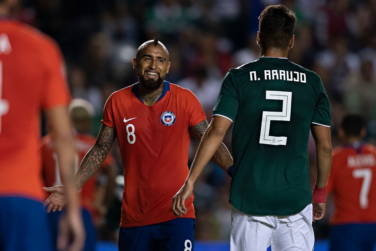 Vidal debía presentarse ante la justicia de Alemania el miércoles pero se ausentó por "motivos profesionales" pues estuvo con Chile en el duelo contra México en La Corregidora.