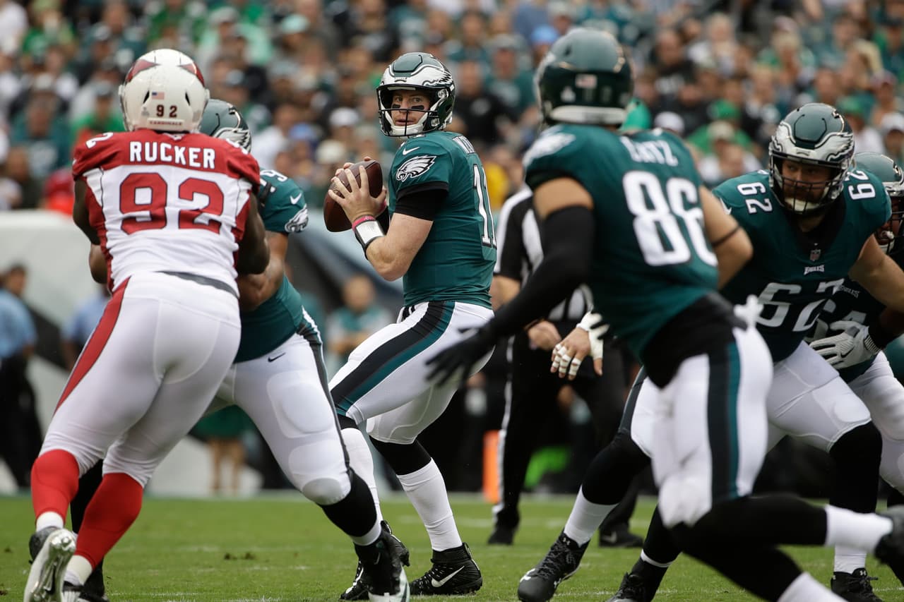 Eagles aprovechó los minutos iniciales para tomar una ventaja rápida gracias a los pases acertados de Carson Wentz.