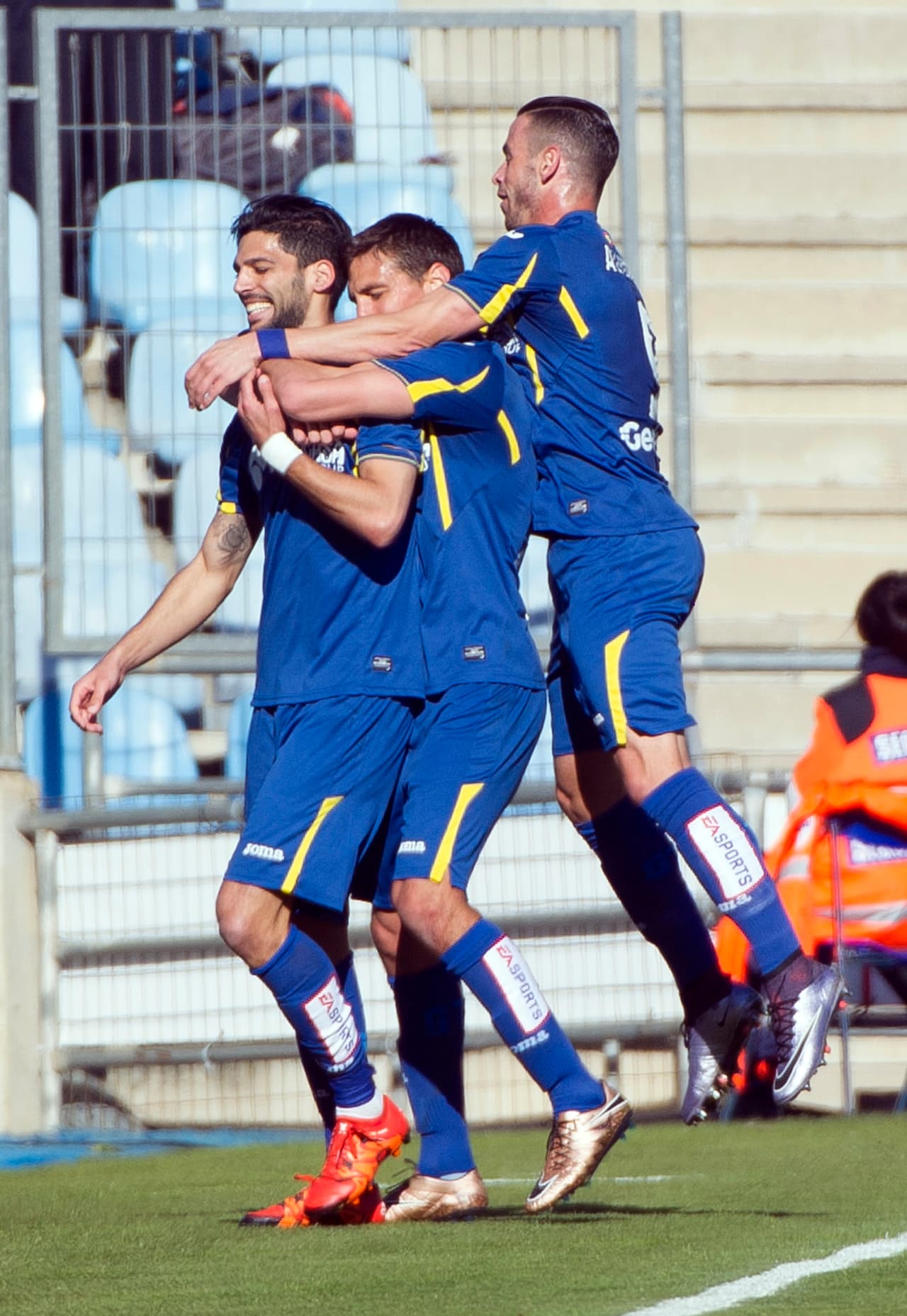 El Getafe se aferra a la salvación con triunfo de 2-0 y el Deportivo se complica la vida