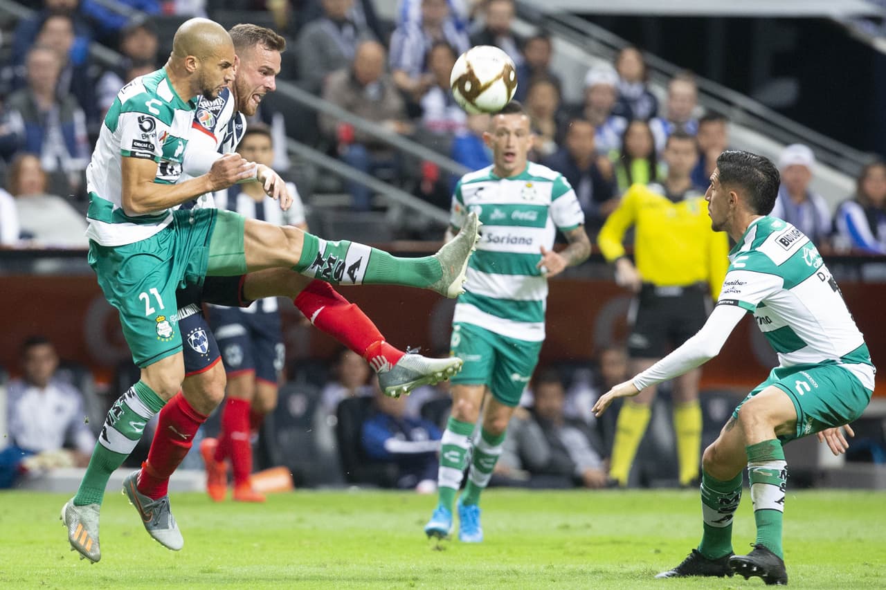 Con goles de Dorlan Pavón (2 y 85), Nicolás Sánchez (8), autogol de Gerardo Arteaga (54) y gol de penal de Vincent Janssen (70), Monterrey golea y pone un pie en las semifinales del Apertura 2019.