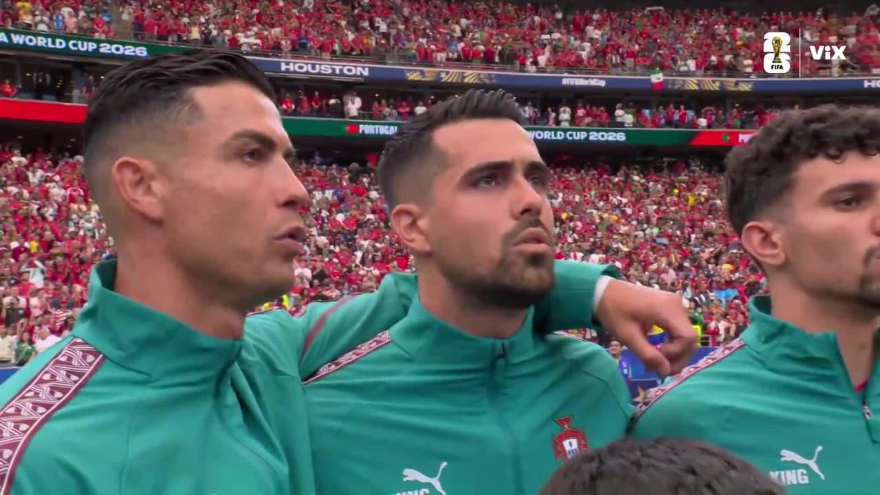 ¡Roberto Martínez emotivo! Se entonan los himnos de Portugal y RD Congo