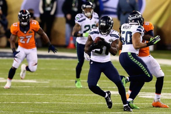En la segunda ofensiva de los Broncos en el partido, Manning fue interceptado por Kam Cancellor cuando el marcador estaba 8-0 a favor de Seattle.