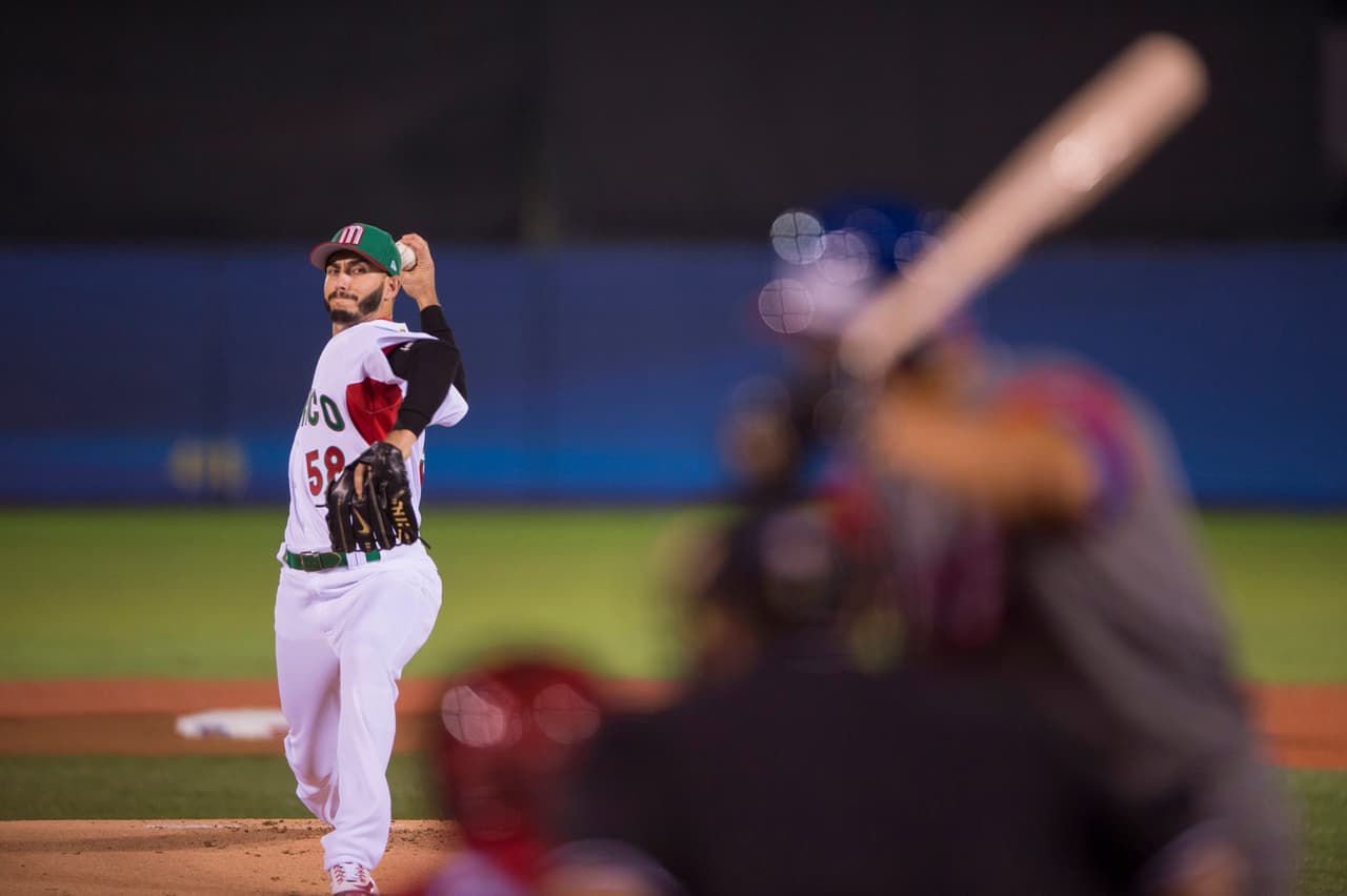 Puerto Rico se encargó de propinarle un golpe de 9-4 a la novena local, que ahora está obligada a ganarle a Venezuela.