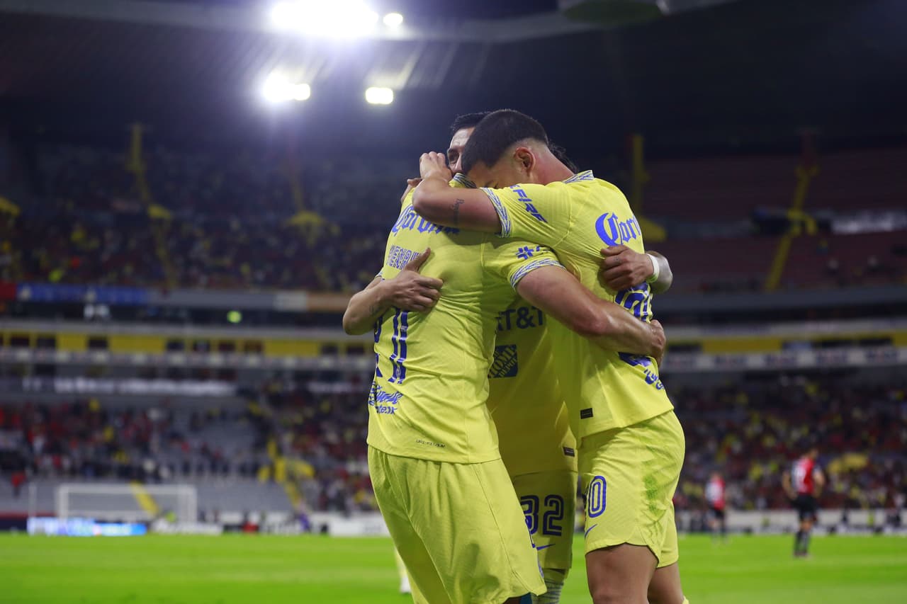 Atlas vino de atrás para remontarle dos goles al América y empatar para repartir puntos en la jornada 9 del Clausura 2023 de la Liga MX, con lo que el América se mantiene en el cuarto lugar de la clasificación, mientras que el Atlas aún está fuera de puestos de repechaje.